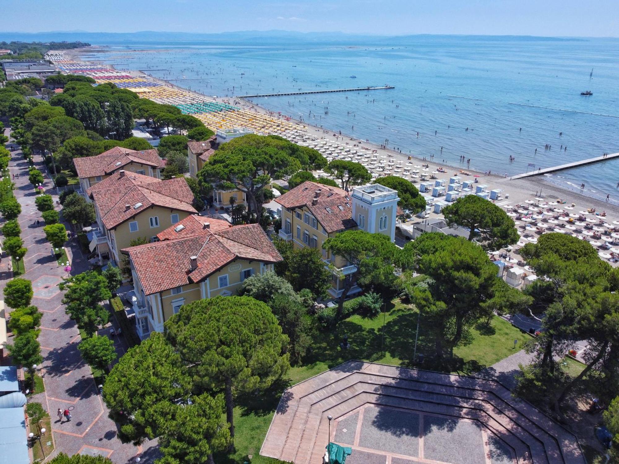 Residence Hotel Hungaria Grado Exterior photo